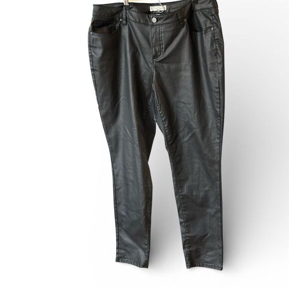 Est. 1946 Denim Pants - Est. 1946 Denim Women's Plus Size 18 Black Skinny Ankle Pants